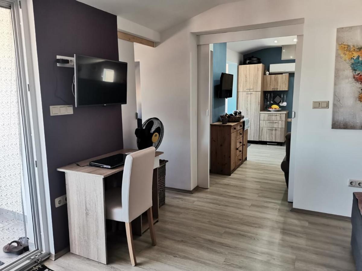 Blue View Apartment