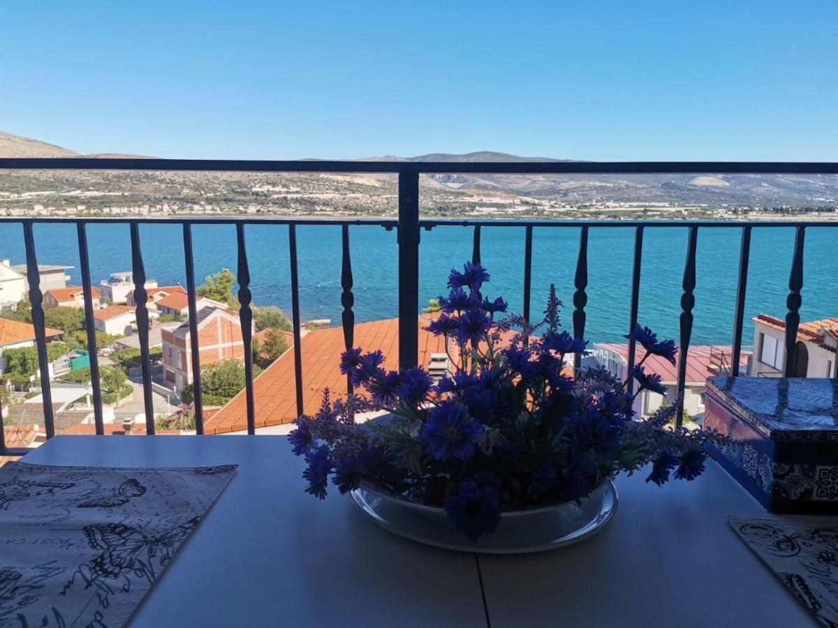 Apartment Blue View